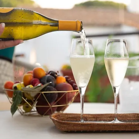 Su Scannu - Stylish With Lounge Terrace * كوارتو سانتيلينا